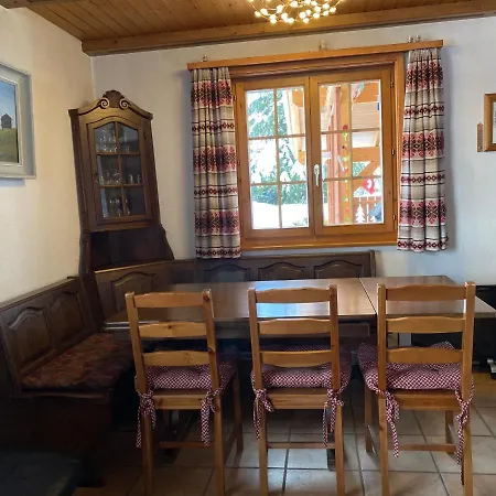 Rustique A La Tzoum' Dağ evi *