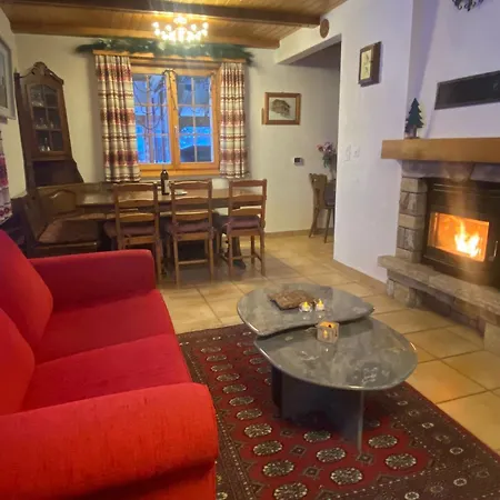 Rustique A La Tzoum' Dağ evi La Tzoumaz